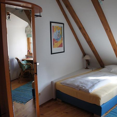 Hotel Schwarzer Adler Erlangen Bilik gambar