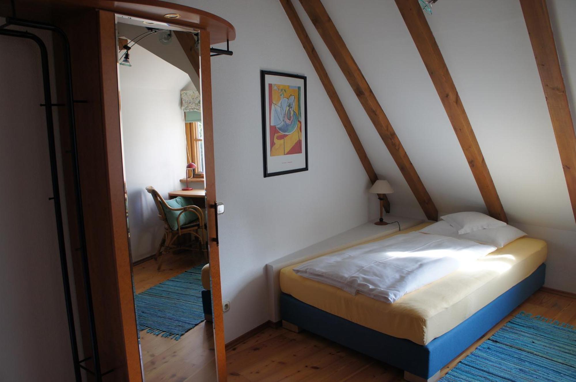 Hotel Schwarzer Adler Erlangen Bilik gambar