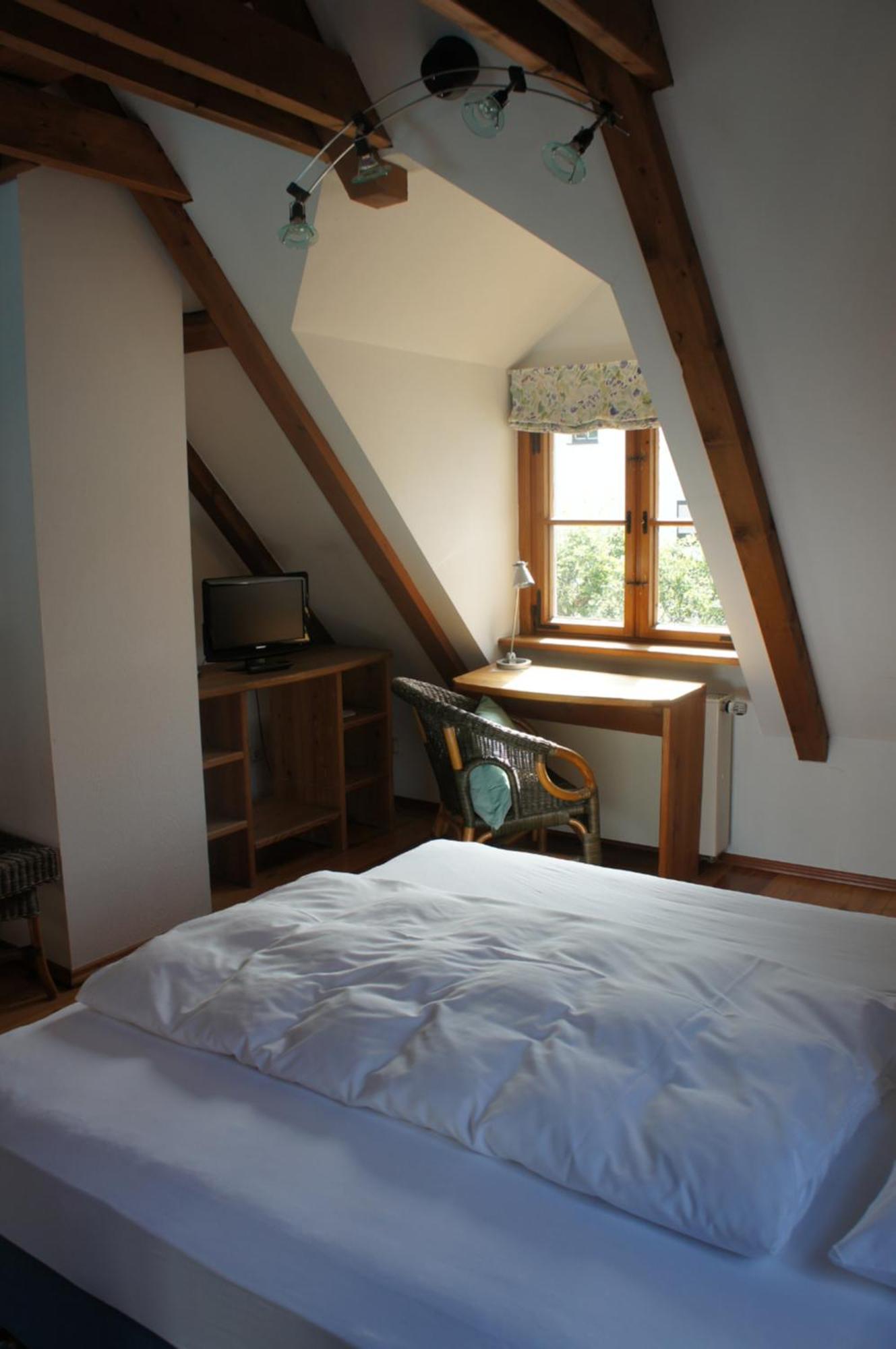 Hotel Schwarzer Adler Erlangen Bilik gambar