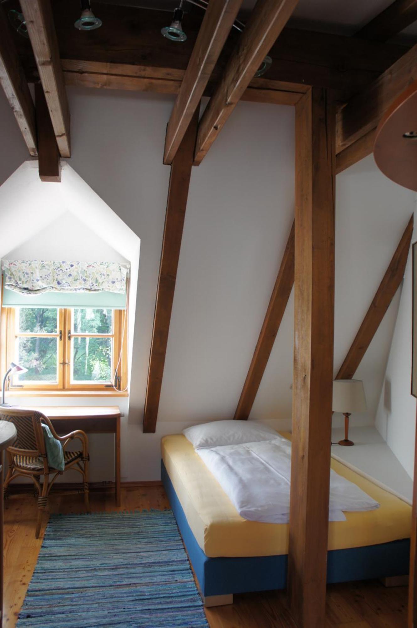 Hotel Schwarzer Adler Erlangen Bilik gambar