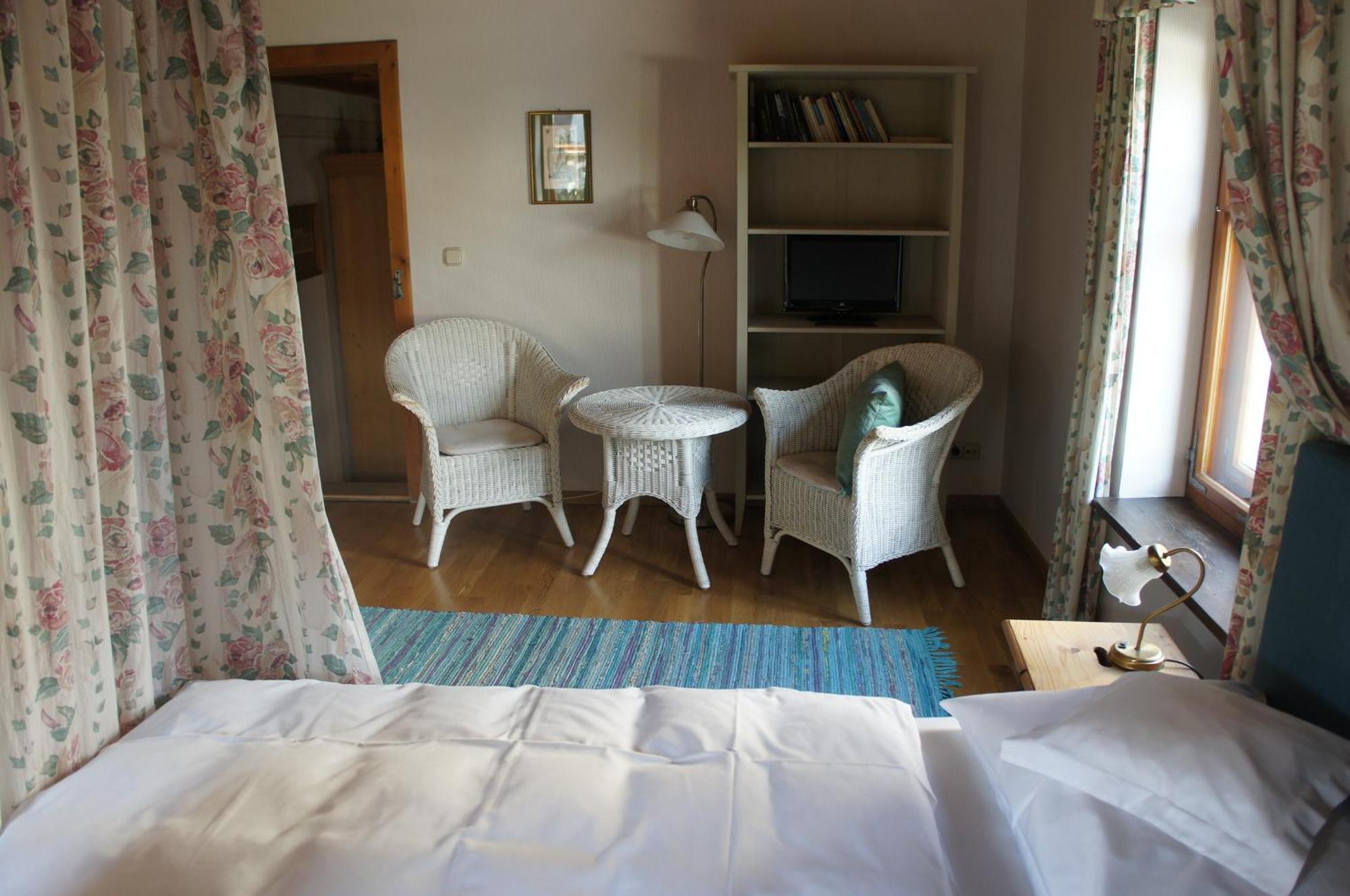 Hotel Schwarzer Adler Erlangen Bilik gambar