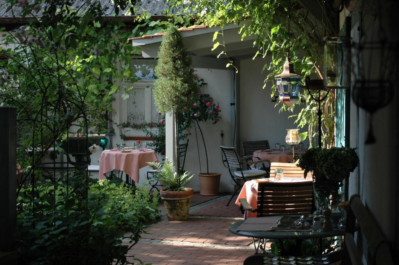 Hotel Schwarzer Adler Erlangen Luaran gambar